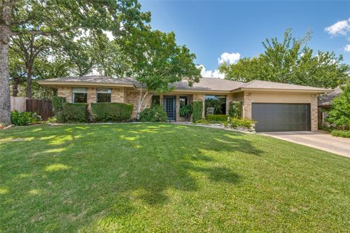 5205 Shady Springs Ct, Arlington, TX, 76017-2241 | Card Image