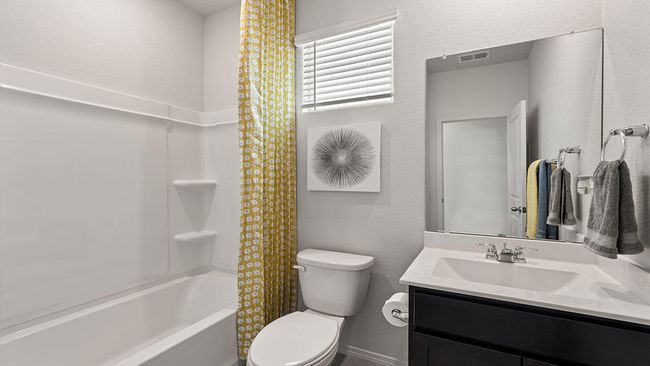5611 Sagan Loop Se, House other with 3 bedrooms, 2 bathrooms and null parking in Albuquerque NM | Image 18