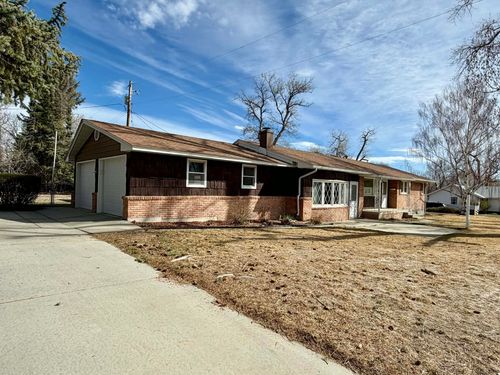 204 W Sunset Dr, Riverton, WY, 82501-2441 | Card Image