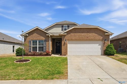 105 Fellington Ct, New Market, AL, 35761-7771 | Card Image