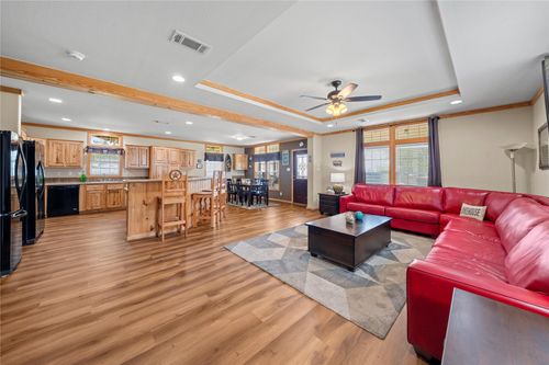 298 Nugent Dr, Livingston, TX, 77351-1064 | Card Image