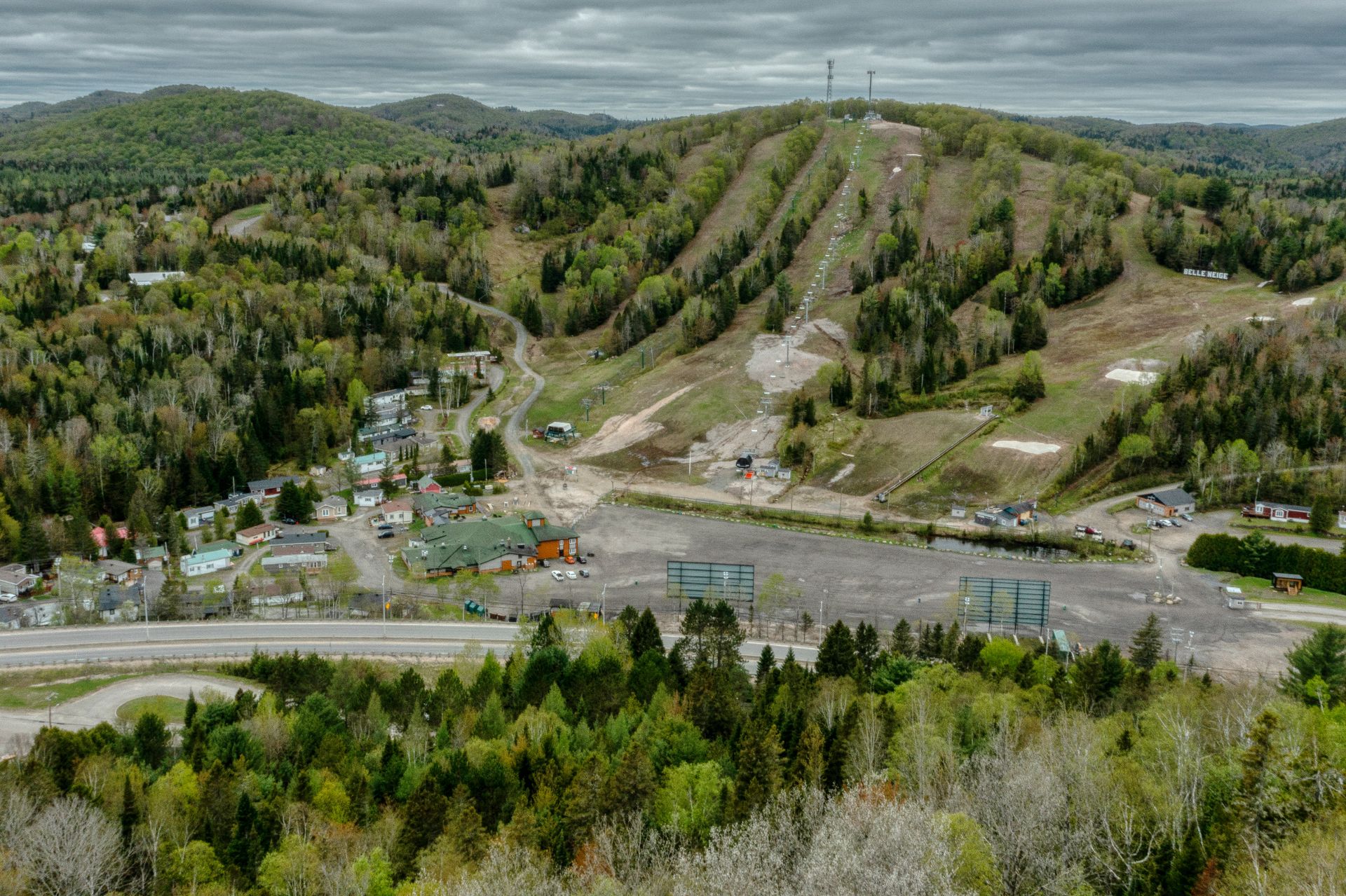 Residential in Val-Morin 3