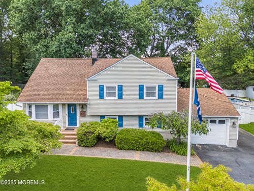 8 Millbrook Dr, New Monmouth, NJ, 07748-2227 | Card Image