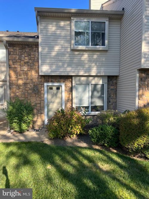 58 Teal Ct, East Windsor, NJ, 08520-2633 | Card Image