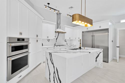 9485 E Maiden Ct, Vero Beach, FL, 32963-4585 | Card Image