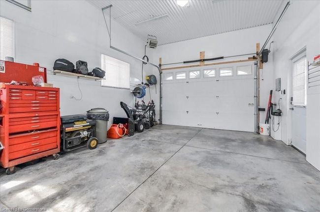 513 Five Road, House other with 2 bedrooms, 3 bathrooms and 7 parking in Mapleton ON | Image 26