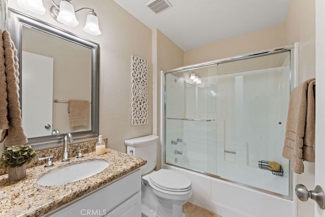77 Fallingstar, Condo with 2 bedrooms, 3 bathrooms and 1 parking in Irvine CA | Image 27