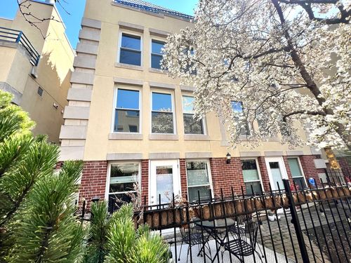 1nw-1176 S Plymouth Ct, Chicago, IL, 60605-2074 | Card Image