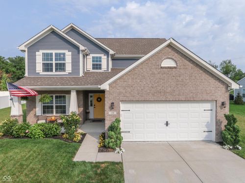 130 Blue Lace Dr, Whiteland, IN, 46184-7025 | Card Image