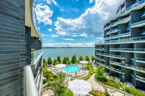612-1 Edgewater Dr, Toronto, ON, M5A0L1 | Card Image