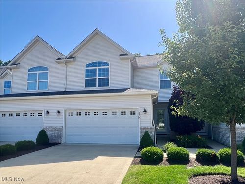 824 Wildberry Cir, Avon Lake, OH, 44012-5202 | Card Image