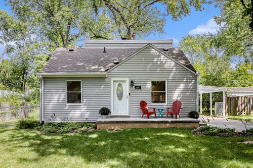 2657 Elmwood Ave, Ann Arbor, MI, 48104-6623 | Card Image