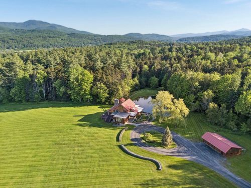 105 Lower Moulton Ln, Stowe, VT, 05672-4229 | Card Image