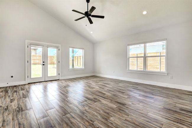 9601 Eloquence Dr, House other with 3 bedrooms, 3 bathrooms and 4 parking in Manor TX | Image 15
