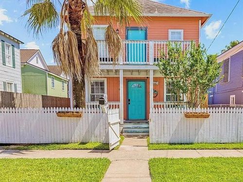 3905 Avenue L, Galveston, TX, 77550-3914 | Card Image