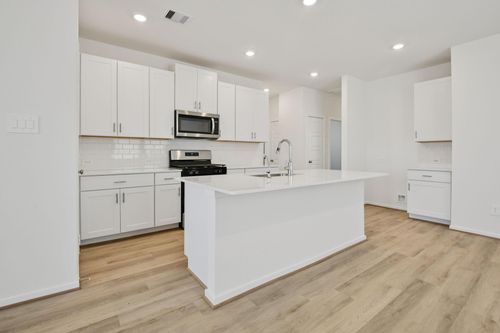 2402 Pioneer Landing Ln, Crosby, TX, 77532-2837 | Card Image
