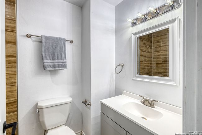 703 N 3 Rd St, Home with 0 bedrooms, 0 bathrooms and null parking in Carrizo Springs TX | Image 16