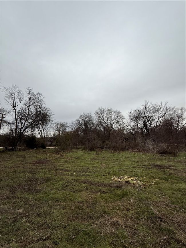 View of yard featuring a rural view | Image 13