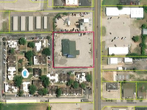 1814 N Harrison St, Shawnee, OK, 74804-4027 | Card Image