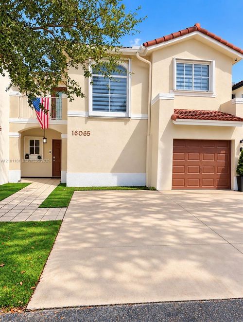 16065 Sw 86th Ln, Miami, FL, 33193-5293 | Card Image