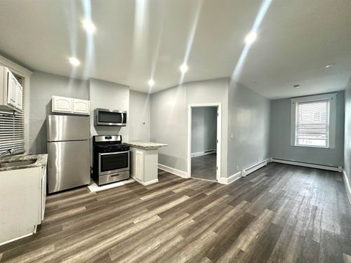 apt-1-31 Thorne St, Jersey City, NJ, 07307-2820 | Card Image
