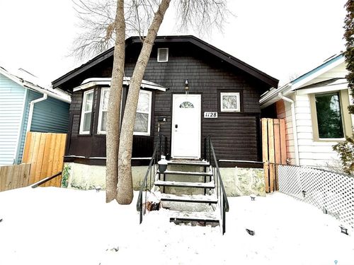 1128 Garnet St, Regina, SK, S4T2X8 | Card Image