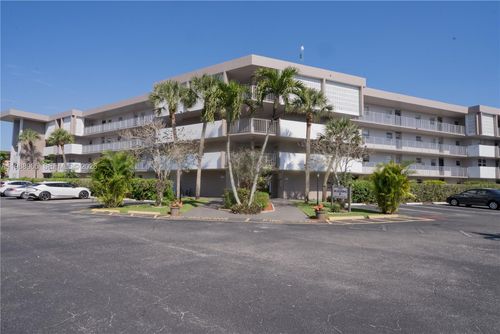 103b-2800 Nw 47th Ter, Lauderdale Lakes, FL, 33313-1717 | Card Image