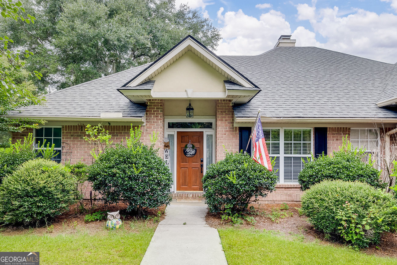 Brown Thrush Rd, Savannah, GA 31419