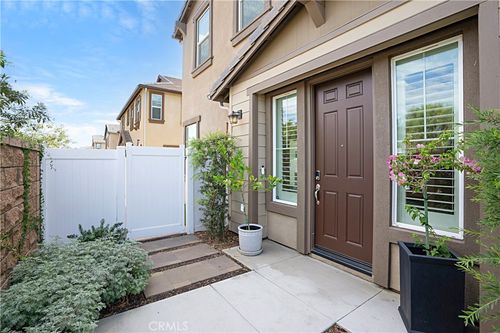 40596 Birchfield Dr, Temecula, CA, 92591-6064 | Card Image