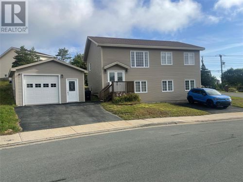 17 Marsland Pl, St. John's, NL, A1B0B9 | Card Image