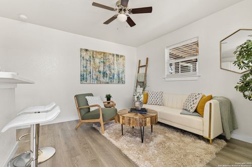 3409 Commercial Ave, San Antonio, TX, 78221-2625 | Card Image