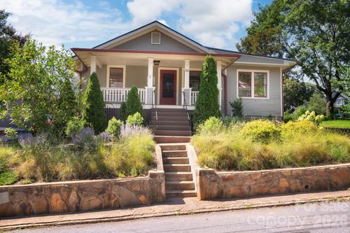 30 Monroe Pl, Asheville, NC, 28801-2313 | Card Image