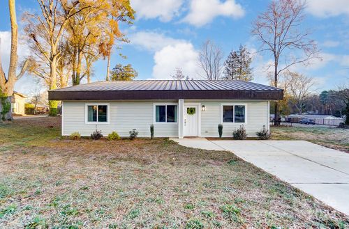 3035 Fallswood Dr, Gastonia, NC, 28052-6054 | Card Image
