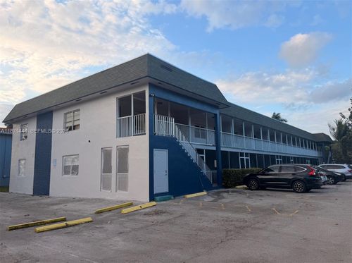 apt-17-2905 Pierce St, Hollywood, FL, 33020-3859 | Card Image