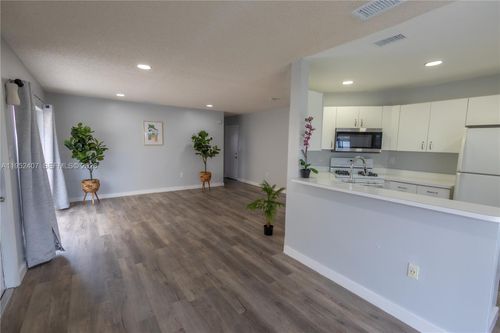 16831 Sw 139th Pl, Miami, FL, 33177-2026 | Card Image