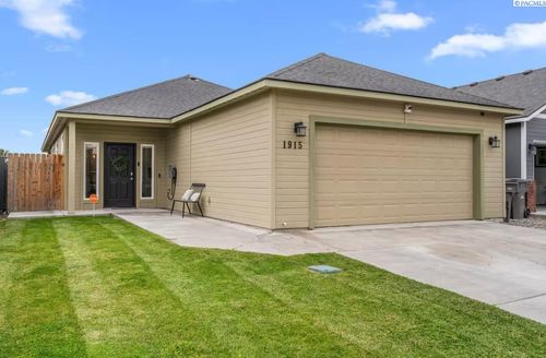 1915 S Neel St, Kennewick, WA, 99338-2021 | Card Image