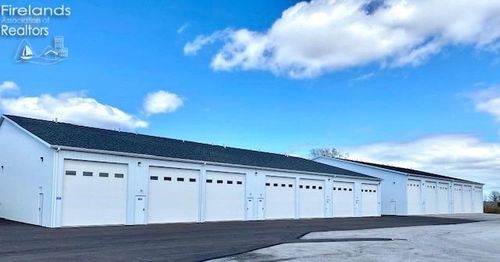 66-764 Se Catawba, Port Clinton, OH, 43452 | Card Image