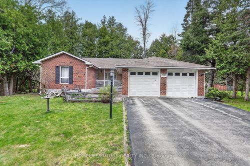 137 Woodland Park Rd, Clarksburg, ON, N0H1J0 | Card Image