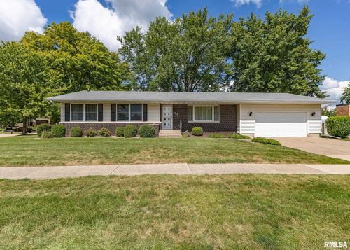 923 Cherry Dr, Geneseo, IL, 61254-1111 | Card Image