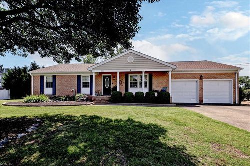 116 Buckingham Dr, Yorktown, VA, 23692-4505 | Card Image
