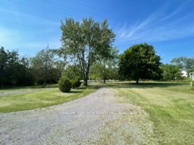 2434 County Rd 15, House other with 5 bedrooms, 2 bathrooms and 9 parking in Picton ON | Image 5