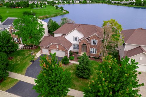 196 Chapin Way, Oswego, IL, 60543-4056 | Card Image