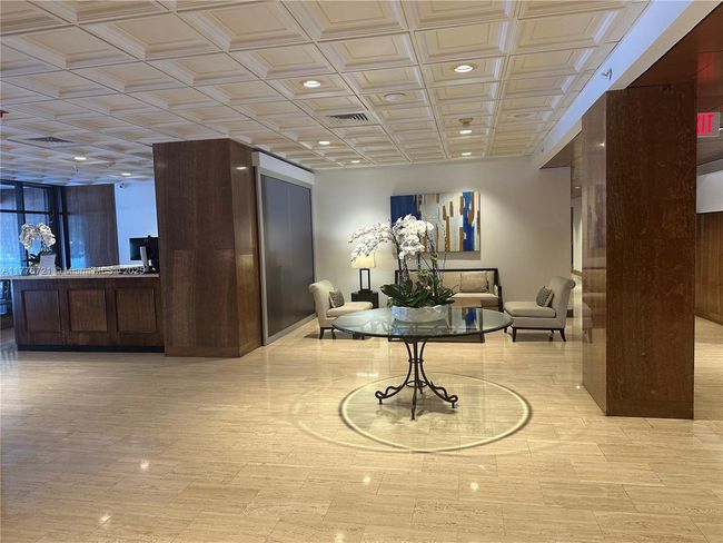 APT-1607 - 2333 Brickell Ave, Condo with 2 bedrooms, 2 bathrooms and null parking in Miami FL | Image 7