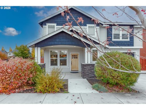 490 Nw 28th St, Redmond, OR, 97756-5519 | Card Image