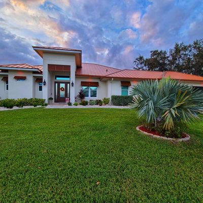 123 Queen Frederika Court, House other with 3 bedrooms, 3 bathrooms and null parking in Hutchinson Island FL | Image 2