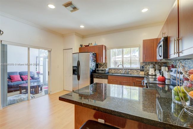 12953 Sw 49 Th Ct, Townhouse with 3 bedrooms, 3 bathrooms and null parking in Miramar FL | Image 9