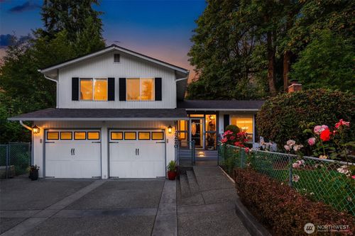 12220 102nd Pl Ne, Kirkland, WA, 98034-3829 | Card Image