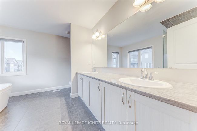 101 York Dr, House other with 5 bedrooms, 4 bathrooms and 4 parking in Peterborough ON | Image 13