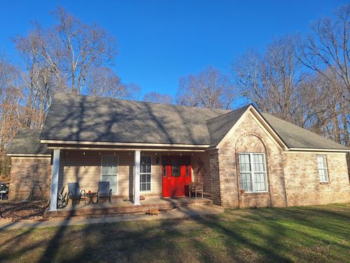377 Walker Field Ln, Munford, TN, 38058-5296 | Card Image