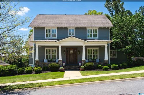 752 Chestnut Park Ln, HOOVER, AL, 35226-1739 | Card Image